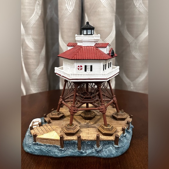 Harbour Lights Drum Point - Maryland Lighthouse #180 with box - Picture 2 of 9